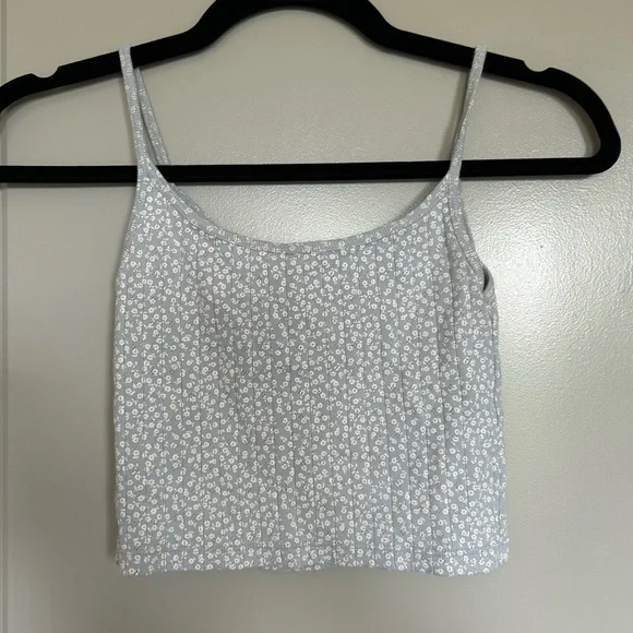 Brandy Melville White/ Light blue Floral Crop Camisole - Picture 3 of 3